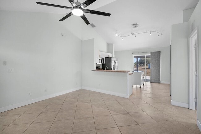 Photo - Spacious 3-bedroom, 2-bathroom home located in desirable Naples