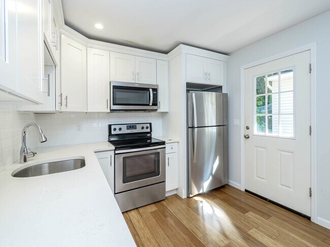 Photo - 15 Albin St