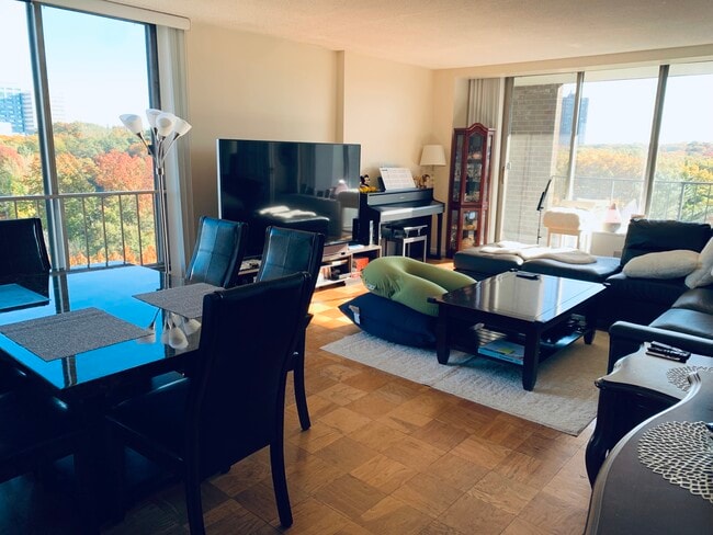 Photo - 77 Pond Ave Unit #902