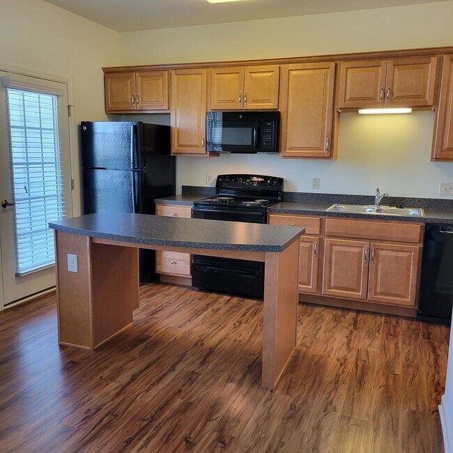 Photo - Sutherland Village