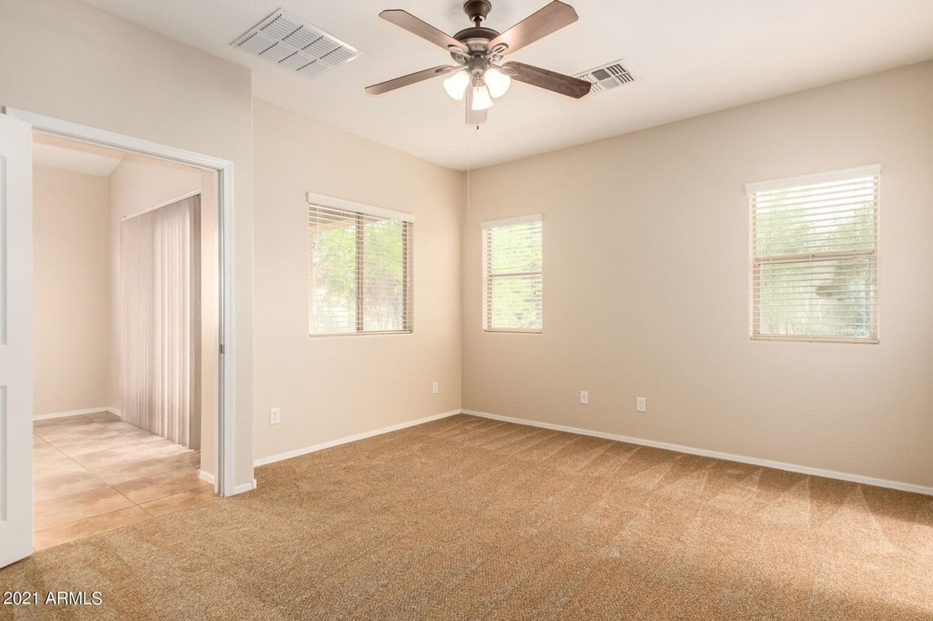 Photo - 4 BEDROOM IN GOODYEAR