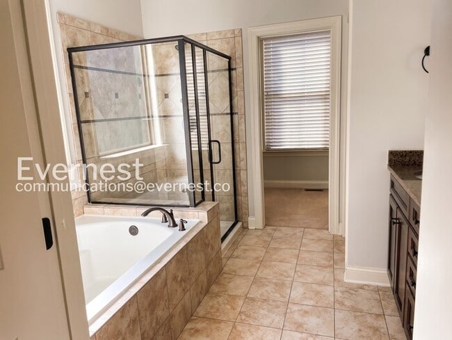 Photo - 4208 Stone Hall Blvd