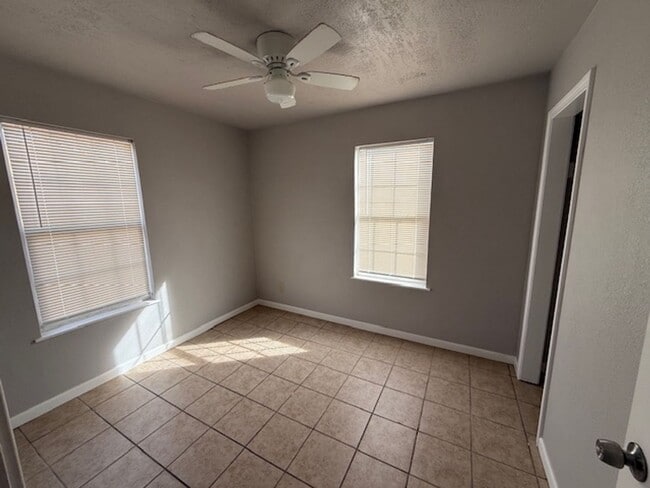 Photo - Super cute Home!