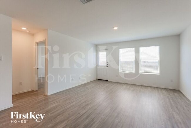 Photo - 2434 Double Oak Dr