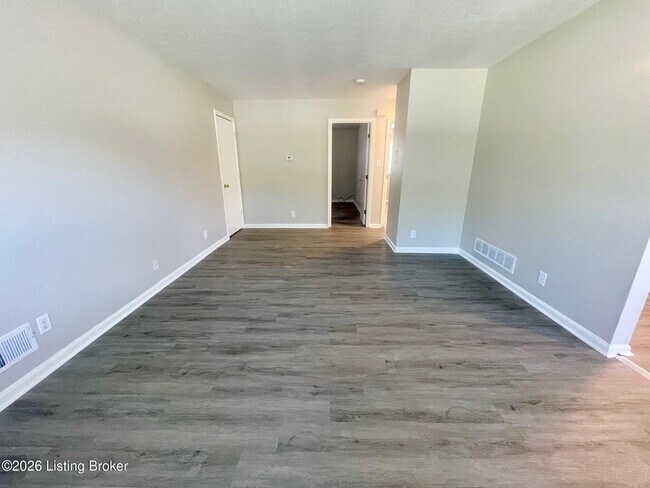 2004 Goldsmith Ln Unit 3