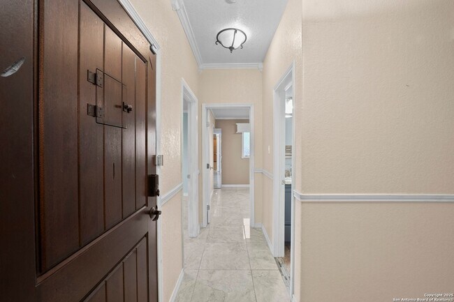 Photo - 6739 Tezel Bend Casa