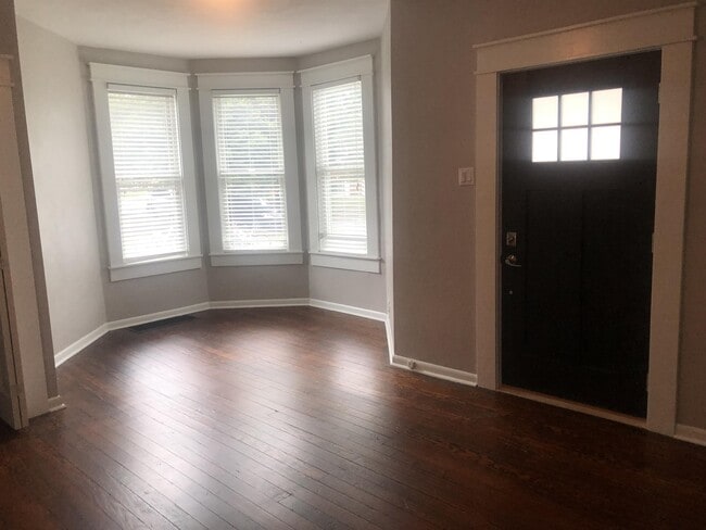 Photo - 512 S Fess Ave