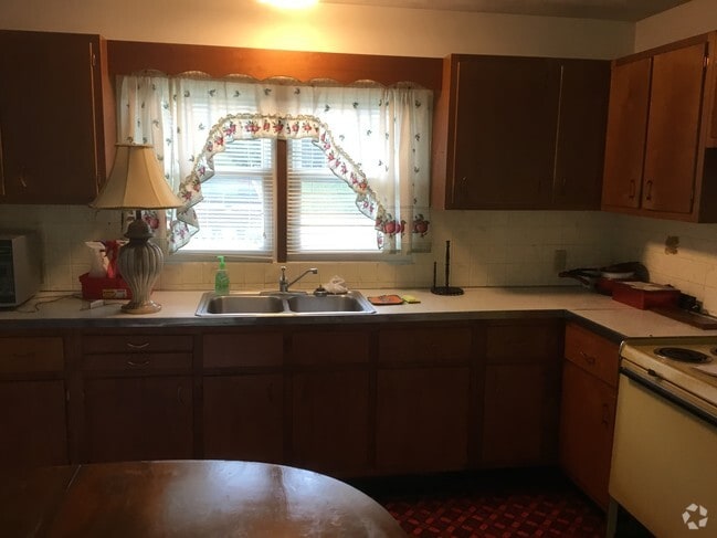 Building Photo - 204 W Hunt Ave Unit B Rental