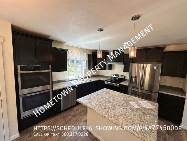 Photo - 694 SE Brewer Rd