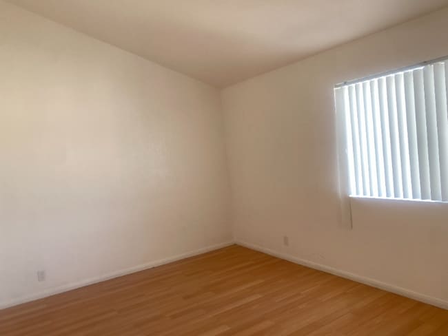 Photo - 390 E Madison Ave