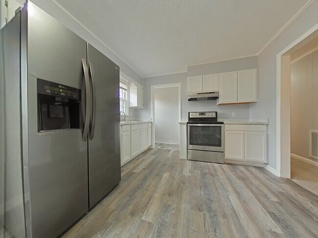 Photo - 6841 Radial Dr