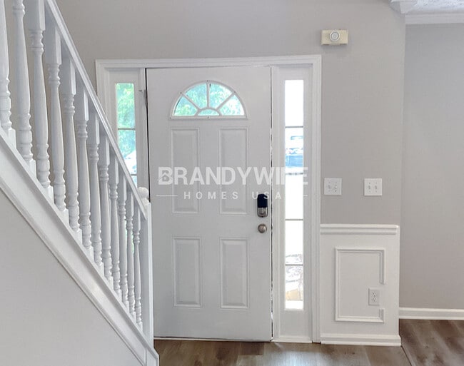 Photo - 2025 Newton Estates Dr