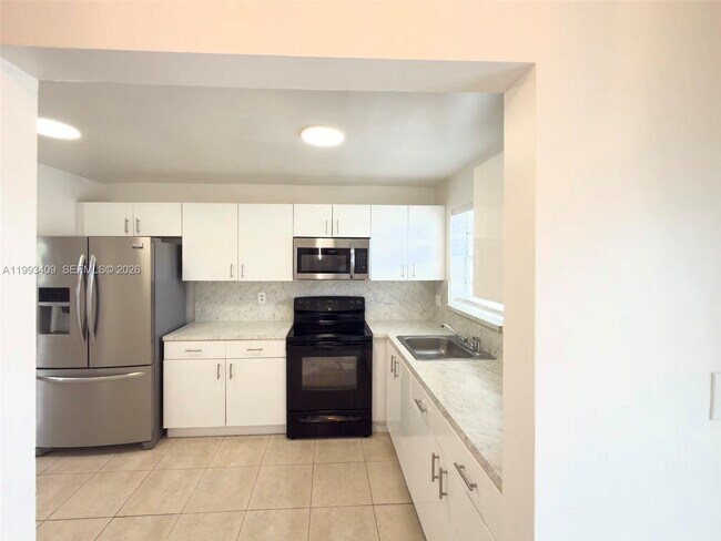 Photo - 609 S State Rd 7 Unit 1C