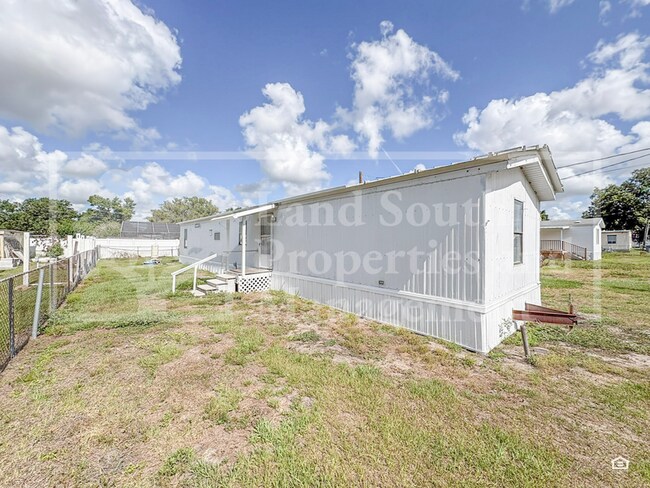 Photo - 1175 Meadow Lawn Street