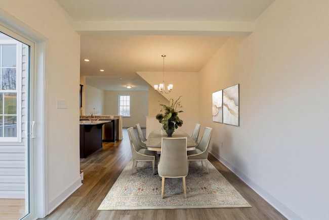 Building Photo - End Unit-3 bedroom Townhome!