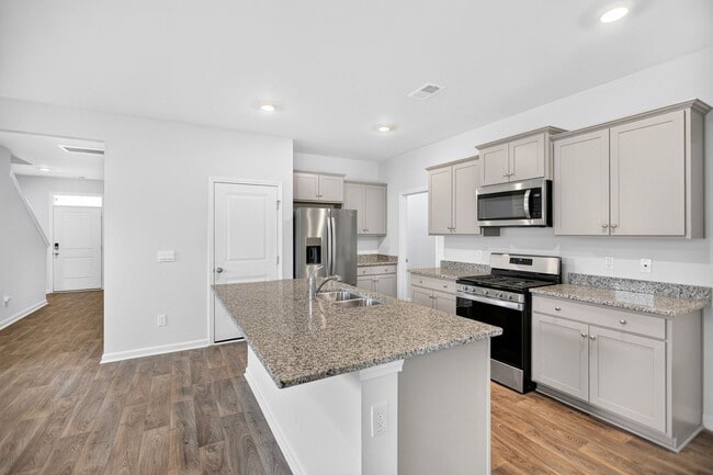Photo - 129 Holly Leaf Ln