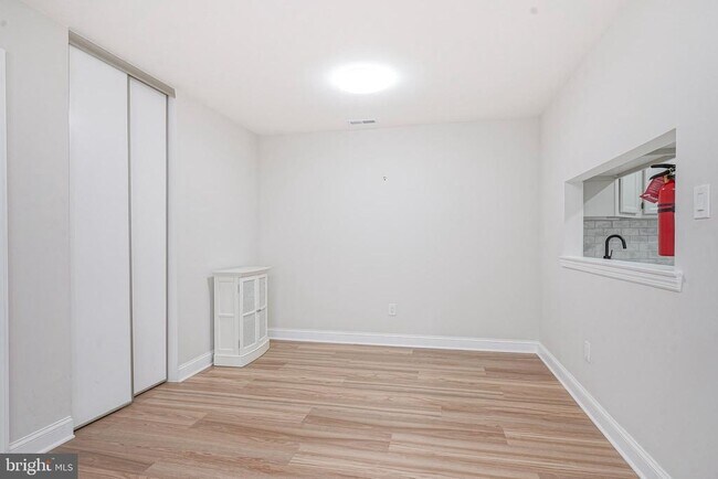 Photo - 4617A Aberdeen Dr