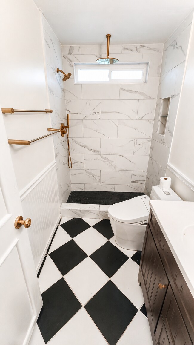 5255 Bellingham Ave Unit 109