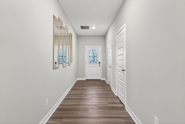 Photo - Welcome to this stunning 4-bedroom, 2.5-bathroom home located in the desirable Westfield, IN.