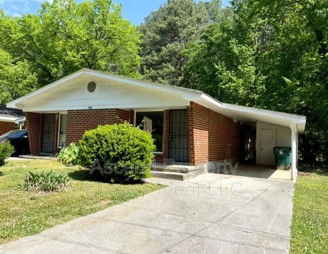 Building Photo - 3341 Pinewood Ave Unit B
