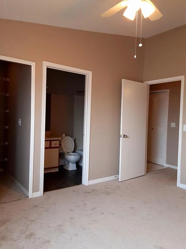 Photo - 7667 N Wickham Rd Unit 917