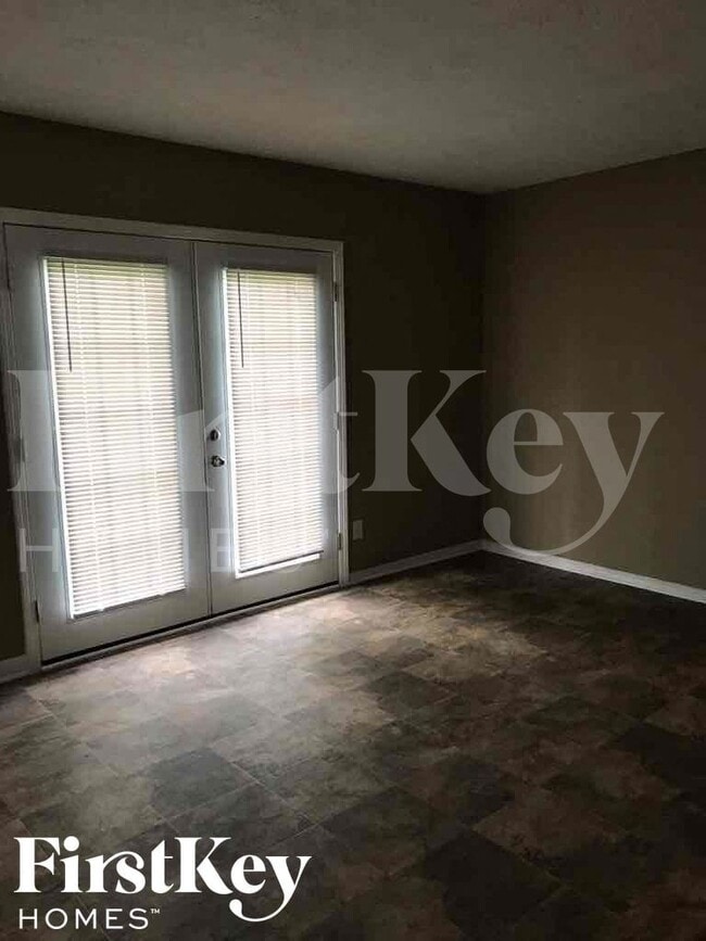 Photo - 6111 Dry Den Ct