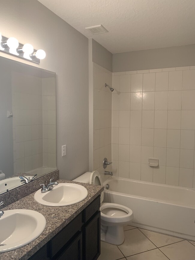 Photo - 3429 Brant St