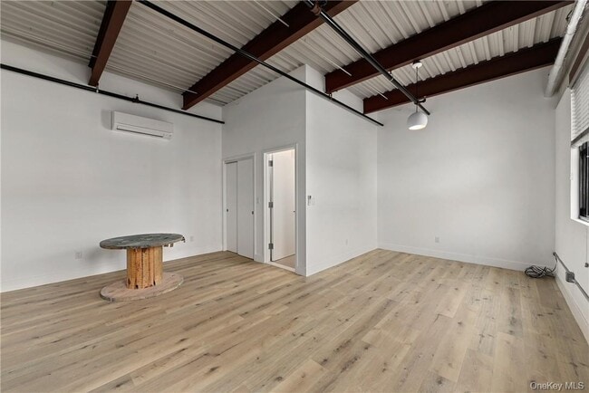 189 N Main St Unit 6