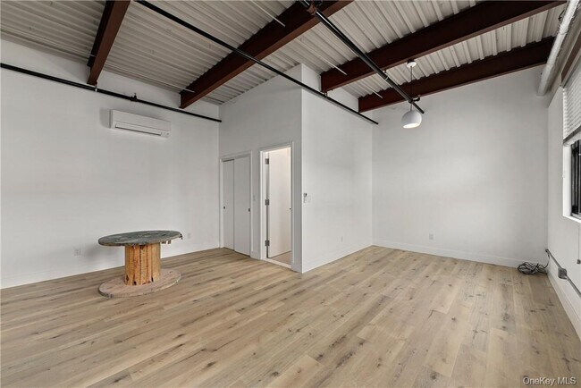 Photo - 189 N Main St Unit 6