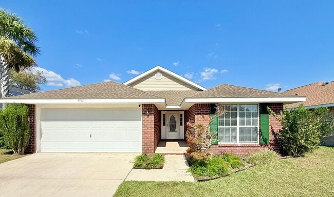 Building Photo - Charming Brick Home - Jaimee's Ridge