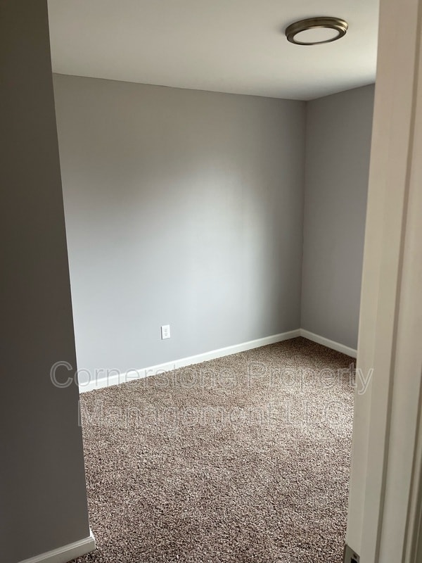 Photo - 8175 Center Dr