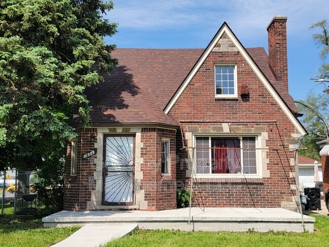 Building Photo - 16803 Fenmore St