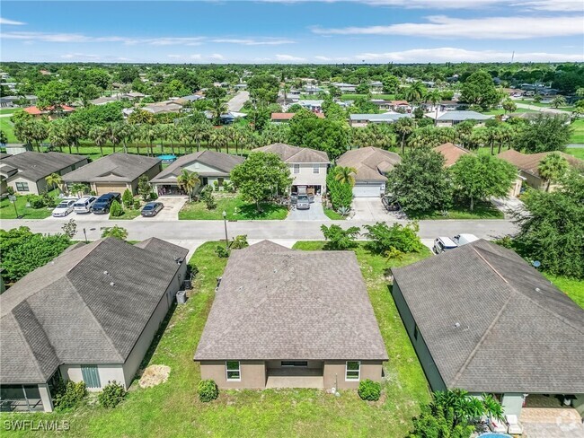 Building Photo - 390 Shadow Lakes Dr Rental