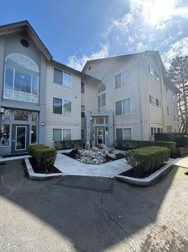 Photo - English Gardens Apartments