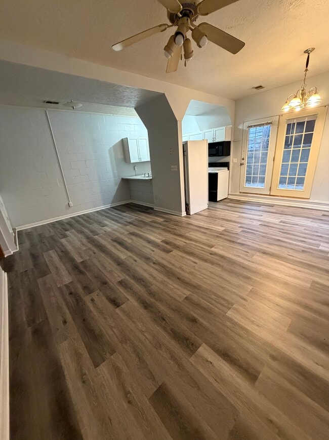 Photo - 2612 Marshall Ave