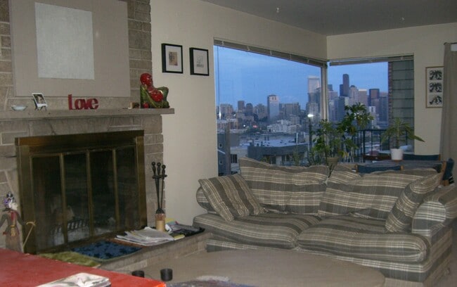 Photo - 1415 Taylor Ave N