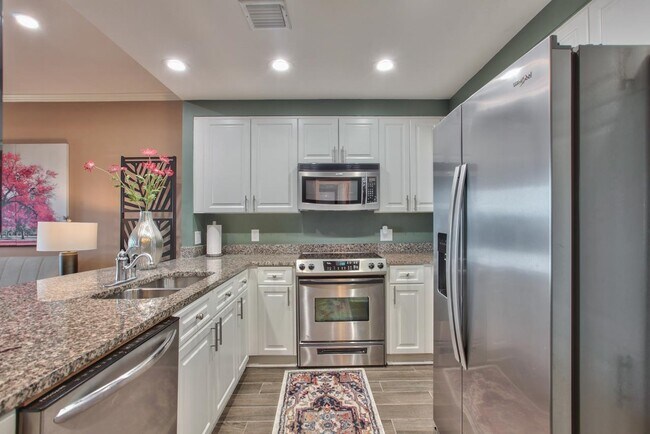 Photo - 121 N Monroe St Condo Unit 1004