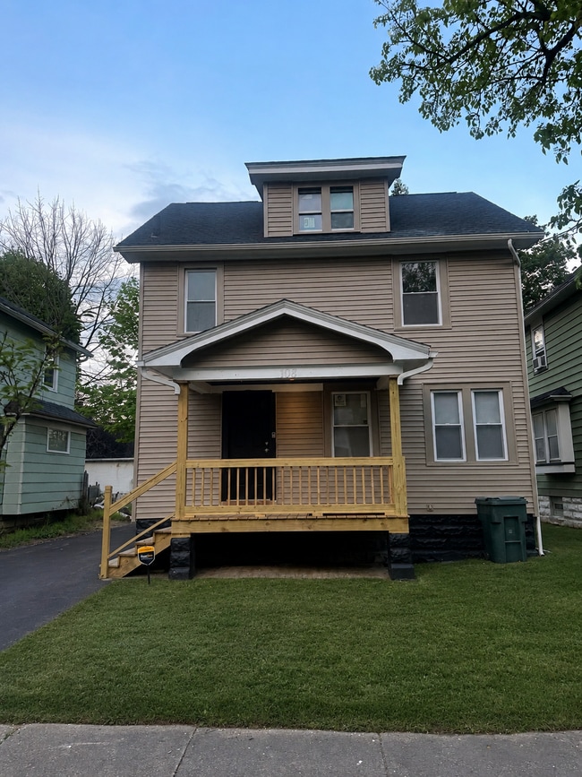 Building Photo - 108 Wetmore Park