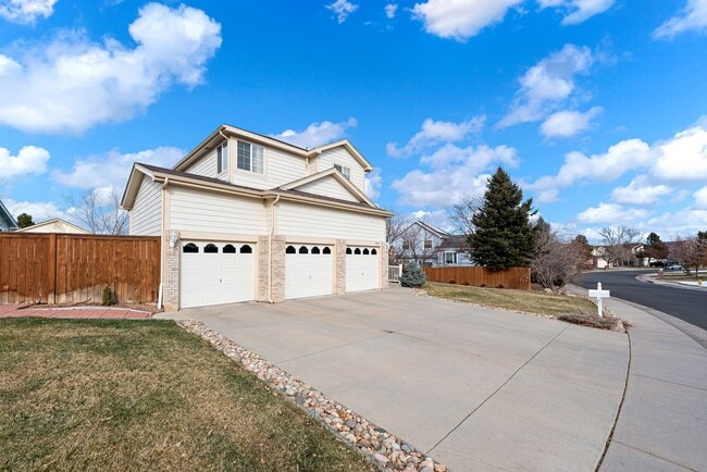Photo - Long Realty & Property Management - Big home. Big yard. Big vibes. 6 beds 4 baths 3,556 sq ft Aur...