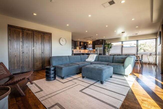 Photo - 4 bed / 4.5 bath flat in South Plaza overl... Apartment Unit GrandA5017 - 1 (lower)