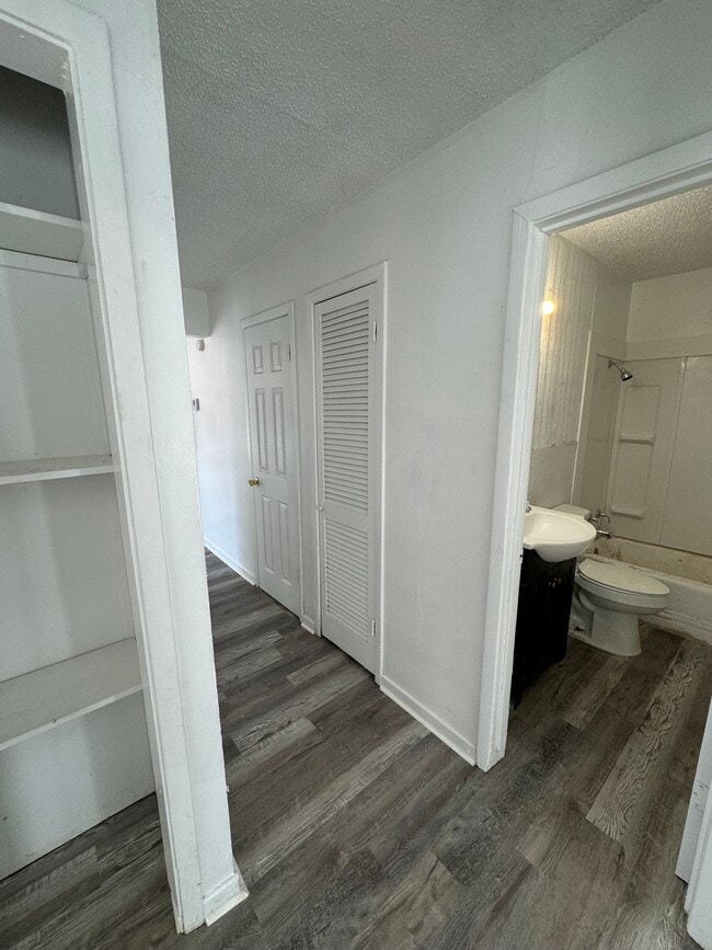 Photo - 5334 S 7th St