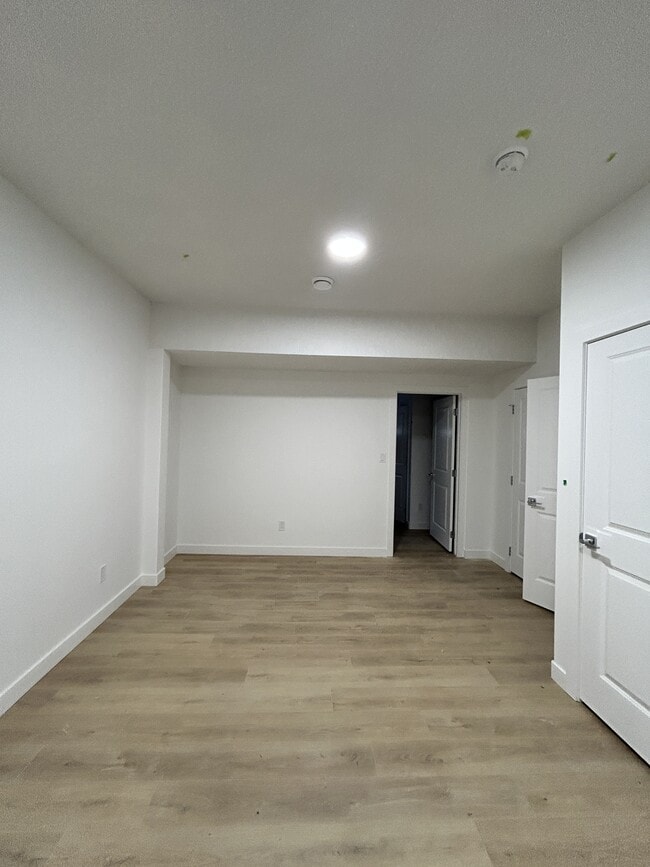 Photo - 6631-6642 42 Ave Unité 6631 Bsmt