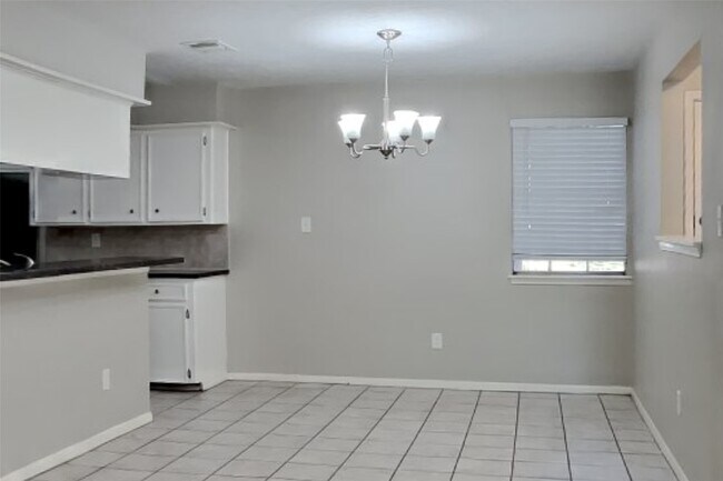 Photo - 1107 Valley Ranch Dr