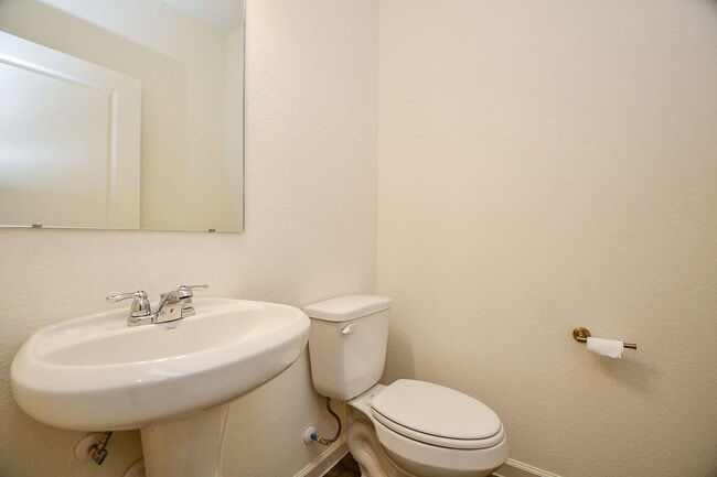 Photo - 13526 Kinsman Road