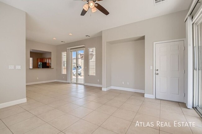 Photo - 6522 Chinatown St