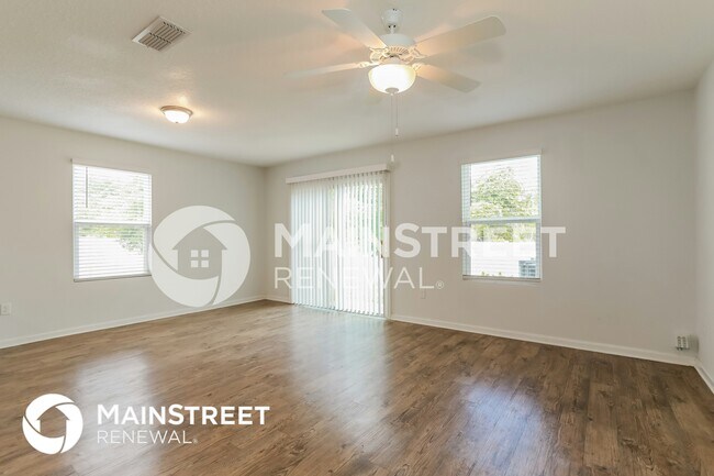 Photo - 516 Eiseman Wy