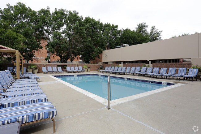 Photo - Bayaud Tower & The Gardens