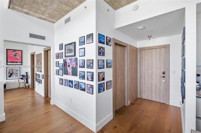 Photo - 3470 E Coast Ave Unidad PH202