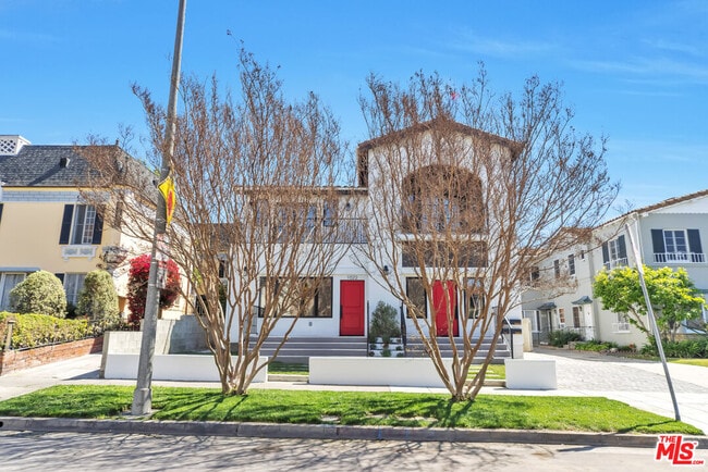 Photo - 1024-1024 Masselin Ave