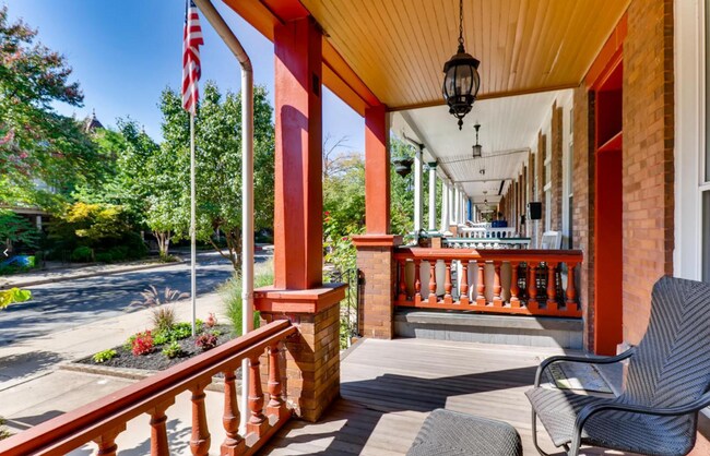 Photo - 2611 N Calvert St Unit 1